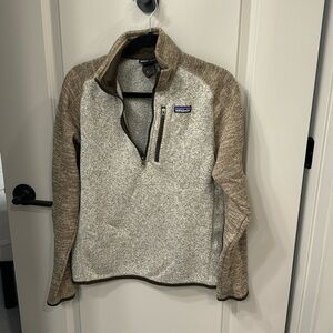Men’s size SM Patagonia pullover